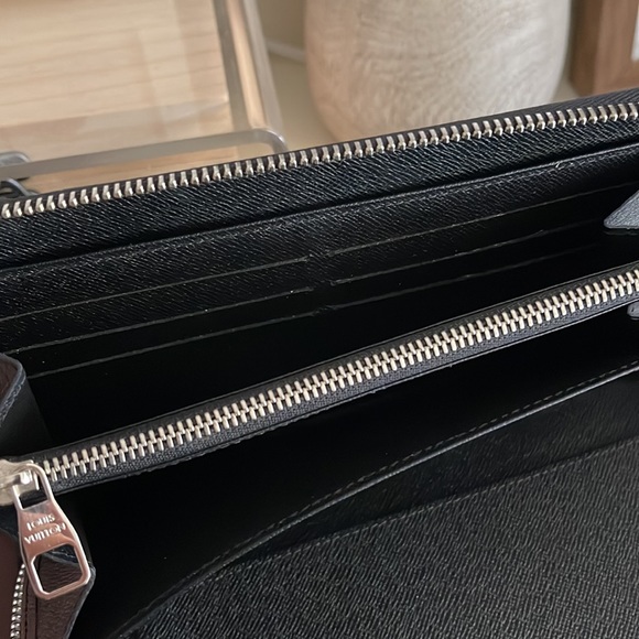 Louis Vuitton Zippy Organizer - Picture 4 of 12
